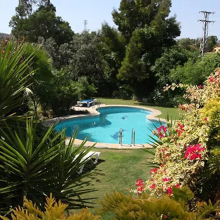 El Roble Holidays